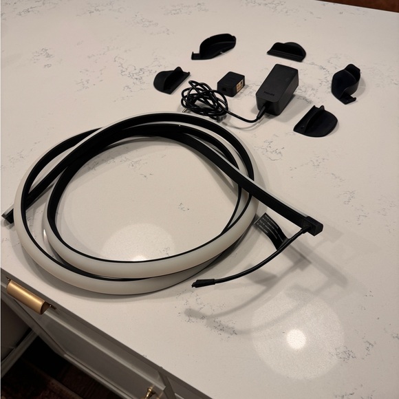 Philips Hue Play Gradient Lightstrip 65" - Multi color - Picture 7 of 8